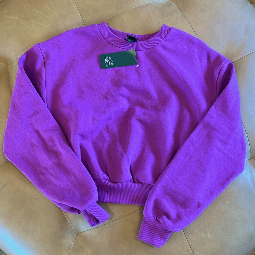 NWT Fuschia Wild Fable Cropped Sweatshirt - S